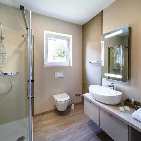 Villa Luxury Loma 2 *
